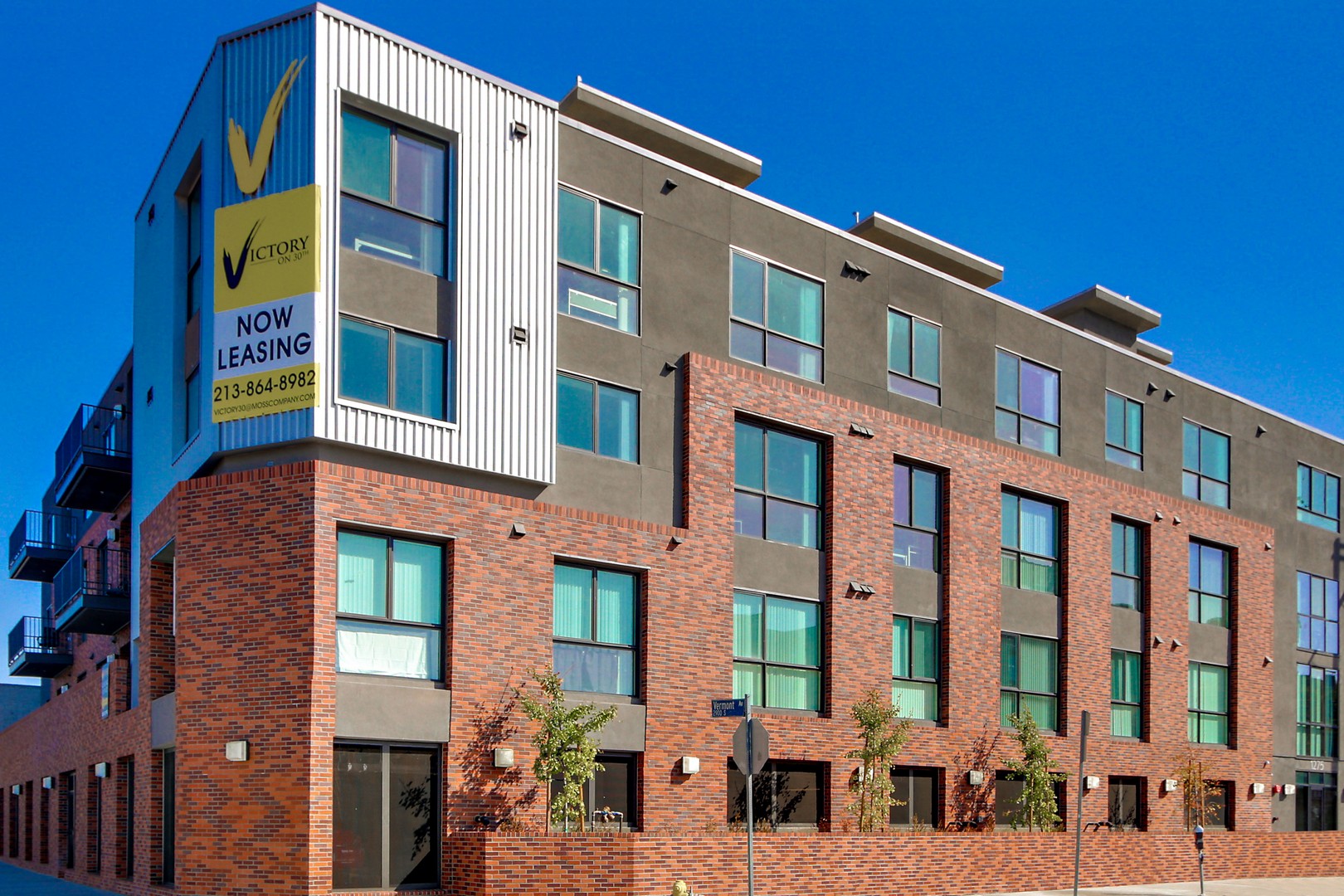 Apartments Near UCLA College Student Apartments